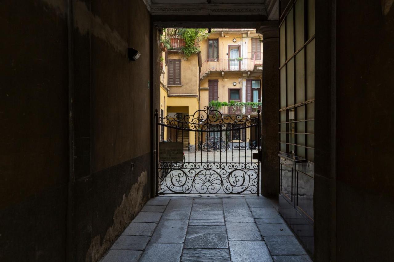 Domus Ticinese Apartment Milan Exterior photo